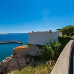 Einzigartiges Direkt Am Privatstrand Mit Privatem Balkon, Klima, Meerblick, Wifi * Novi Vinodolski