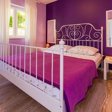 Einzigartiges Direkt Am Privatstrand Mit Privatem Balkon, Klima, Meerblick, Wifi Apartman