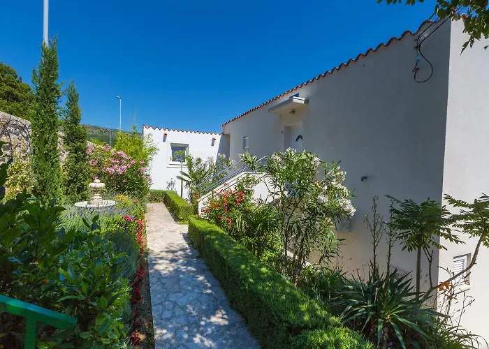 Einzigartiges Direkt Am Privatstrand Mit Privatem Balkon, Klima, Meerblick, Wifi Apartmán Novi Vinodolski
