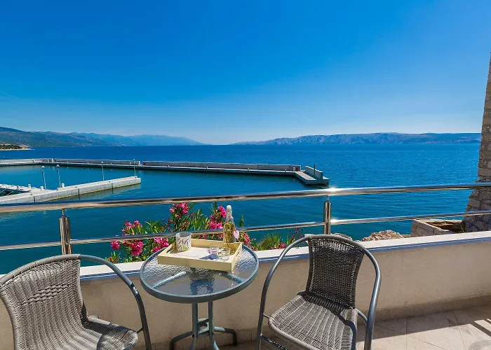 Einzigartiges Direkt Am Privatstrand Mit Privatem Balkon, Klima, Meerblick, Wifi Apartmán Novi Vinodolski