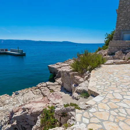 Einzigartiges Direkt Am Privatstrand Mit Privatem Balkon, Klima, Meerblick, Wifi * Novi Vinodolski